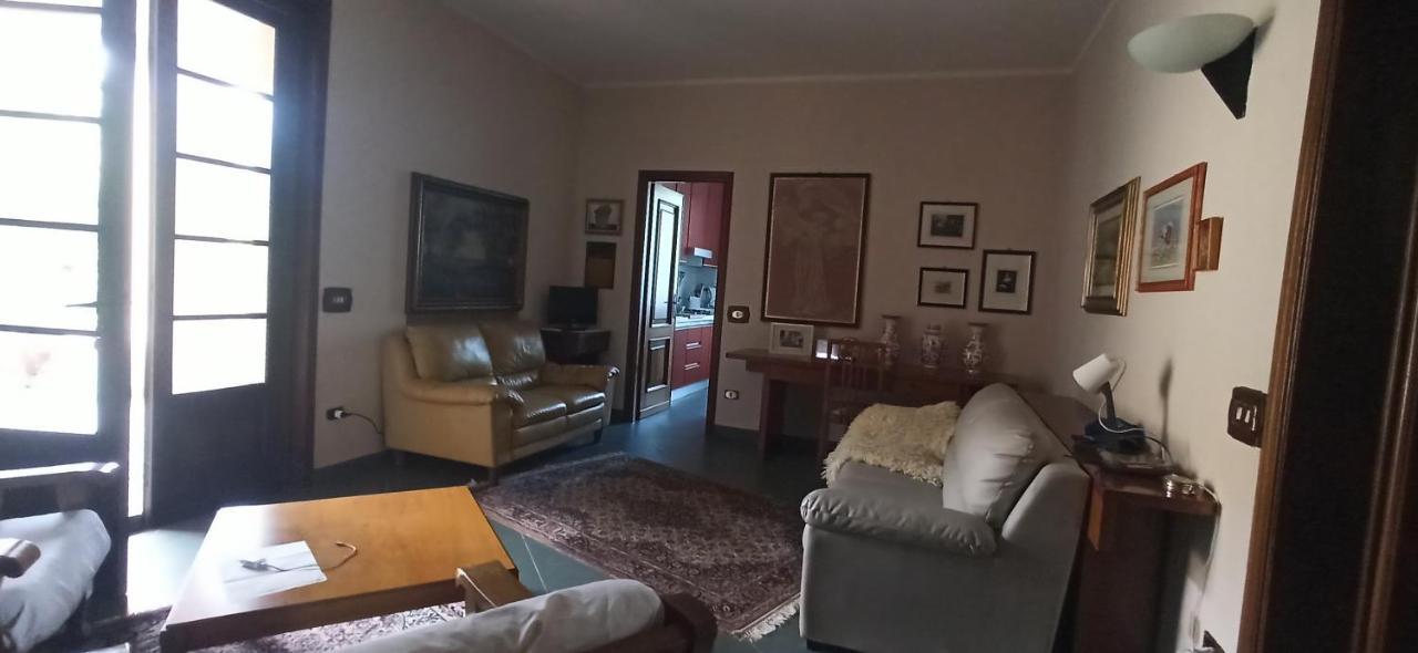 فيلا Casa Vincenzo 130 Mq Con Portico Ed Ingresso Esclusivo Dal Giardino Felino المظهر الخارجي الصورة