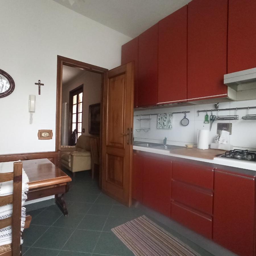 فيلا Casa Vincenzo 130 Mq Con Portico Ed Ingresso Esclusivo Dal Giardino Felino المظهر الخارجي الصورة