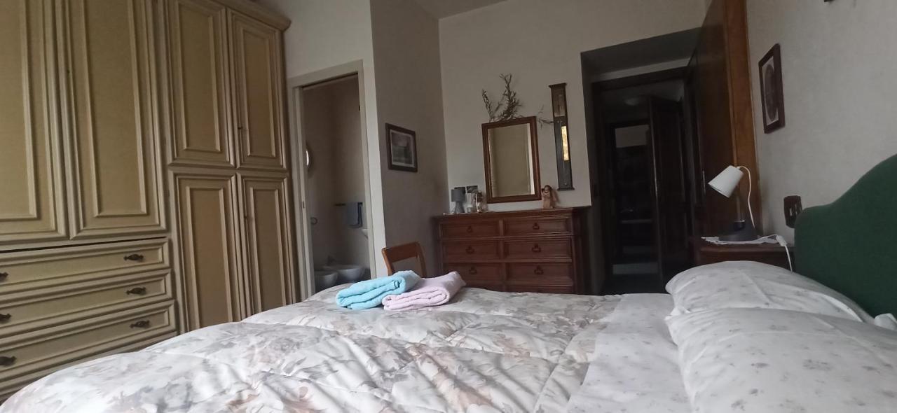 فيلا Casa Vincenzo 130 Mq Con Portico Ed Ingresso Esclusivo Dal Giardino Felino المظهر الخارجي الصورة