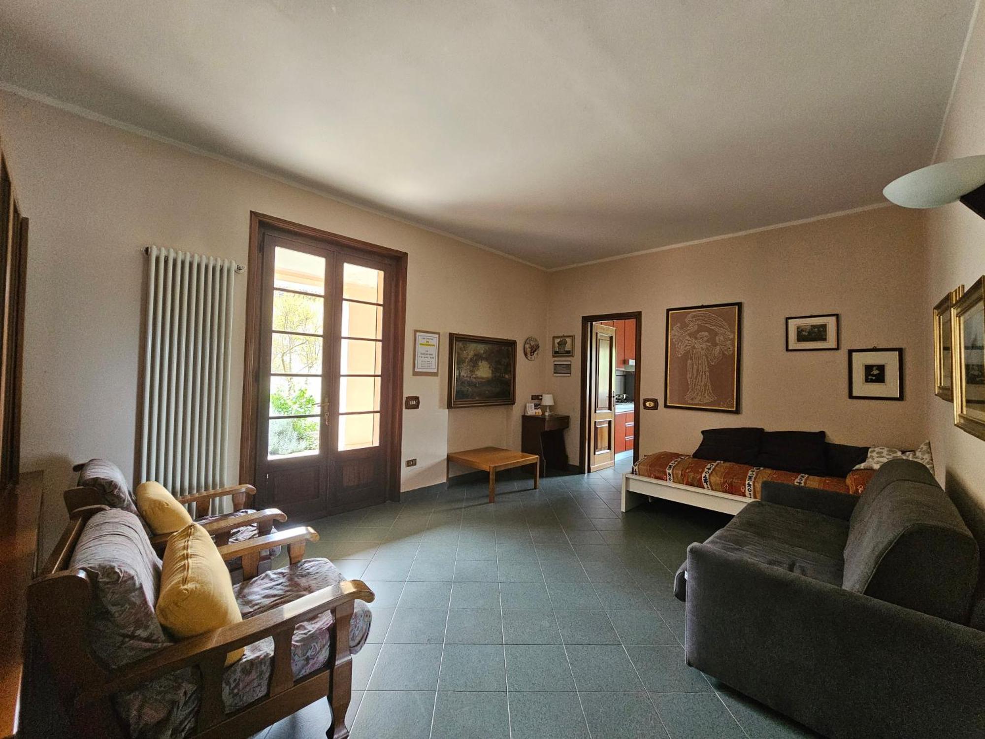 فيلا Casa Vincenzo 130 Mq Con Portico Ed Ingresso Esclusivo Dal Giardino Felino المظهر الخارجي الصورة